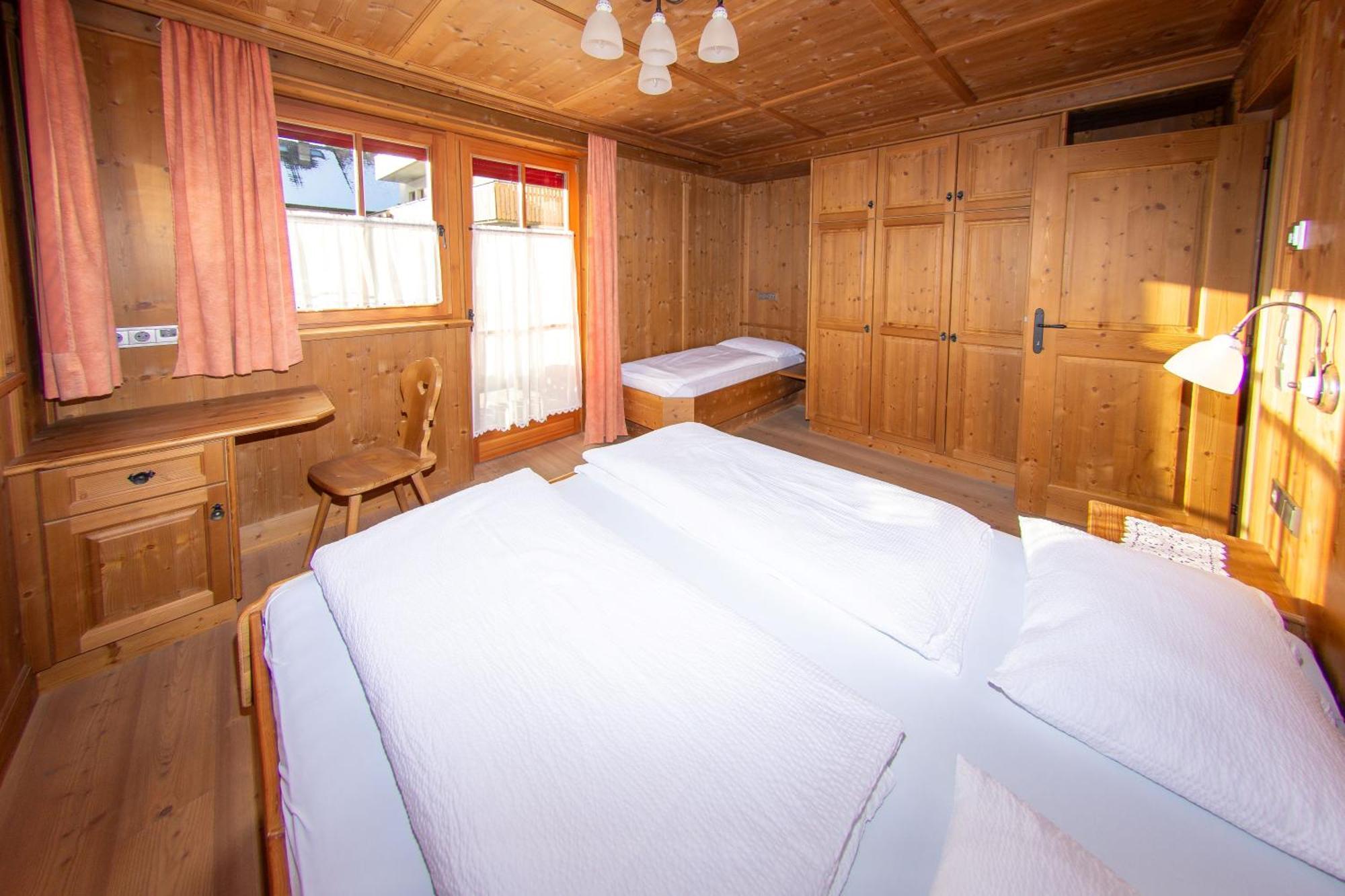 Ansitz Steiner Apartment Добиако Екстериор снимка